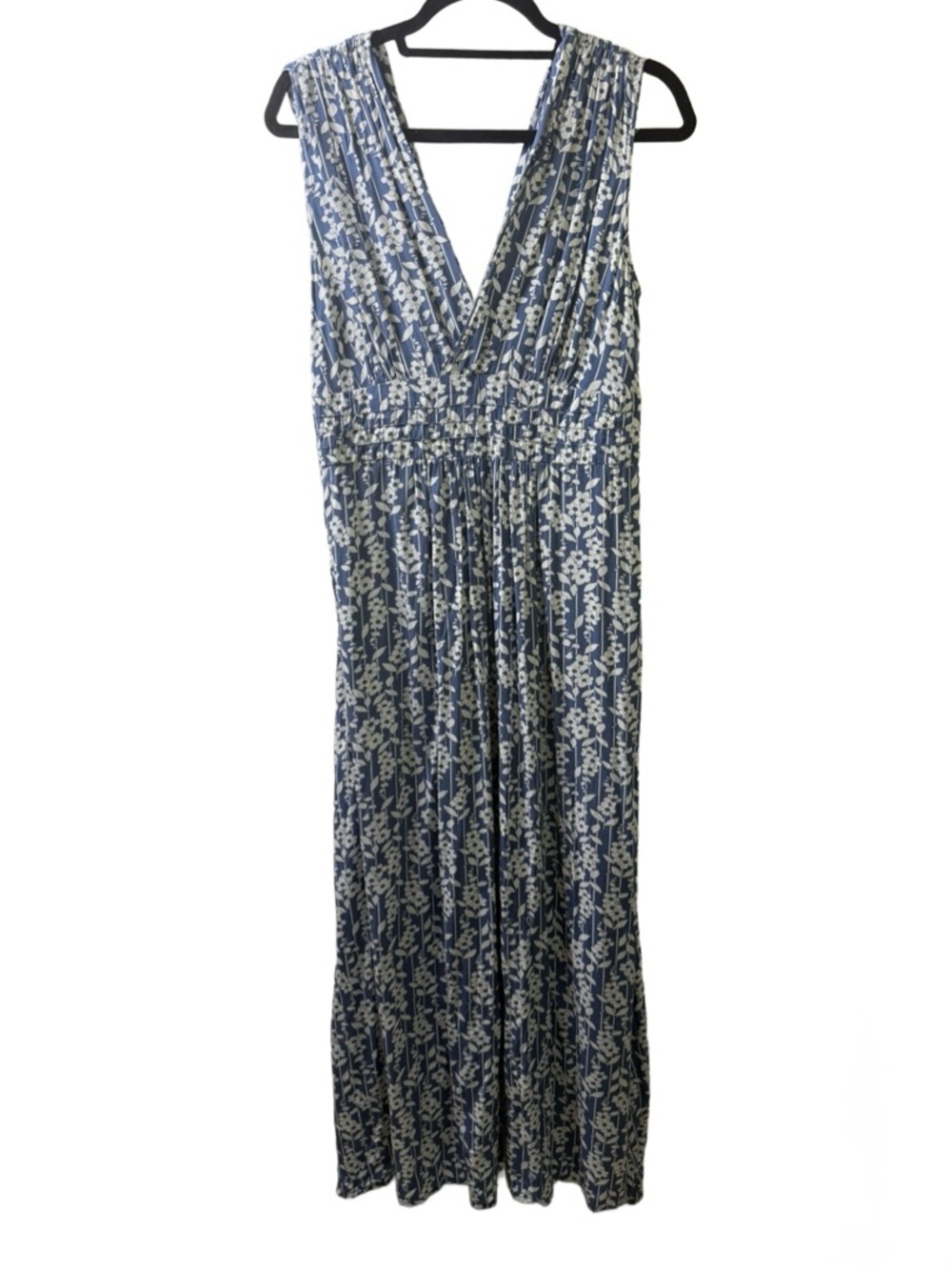 Modcloth Blue and White Floral V-Neck Maxi Dress